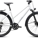 Cube Kathmandu Pro metallicwhite´n´chrome Trapeze 2027