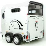 Cheval Liberte Pferdeanhänger Touring Jumping| Pullman-Fahrwerk|Sattelkammer|weiß-Neu