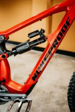 Nukeproof Mega Carbon Pro T-GX red – Image 3