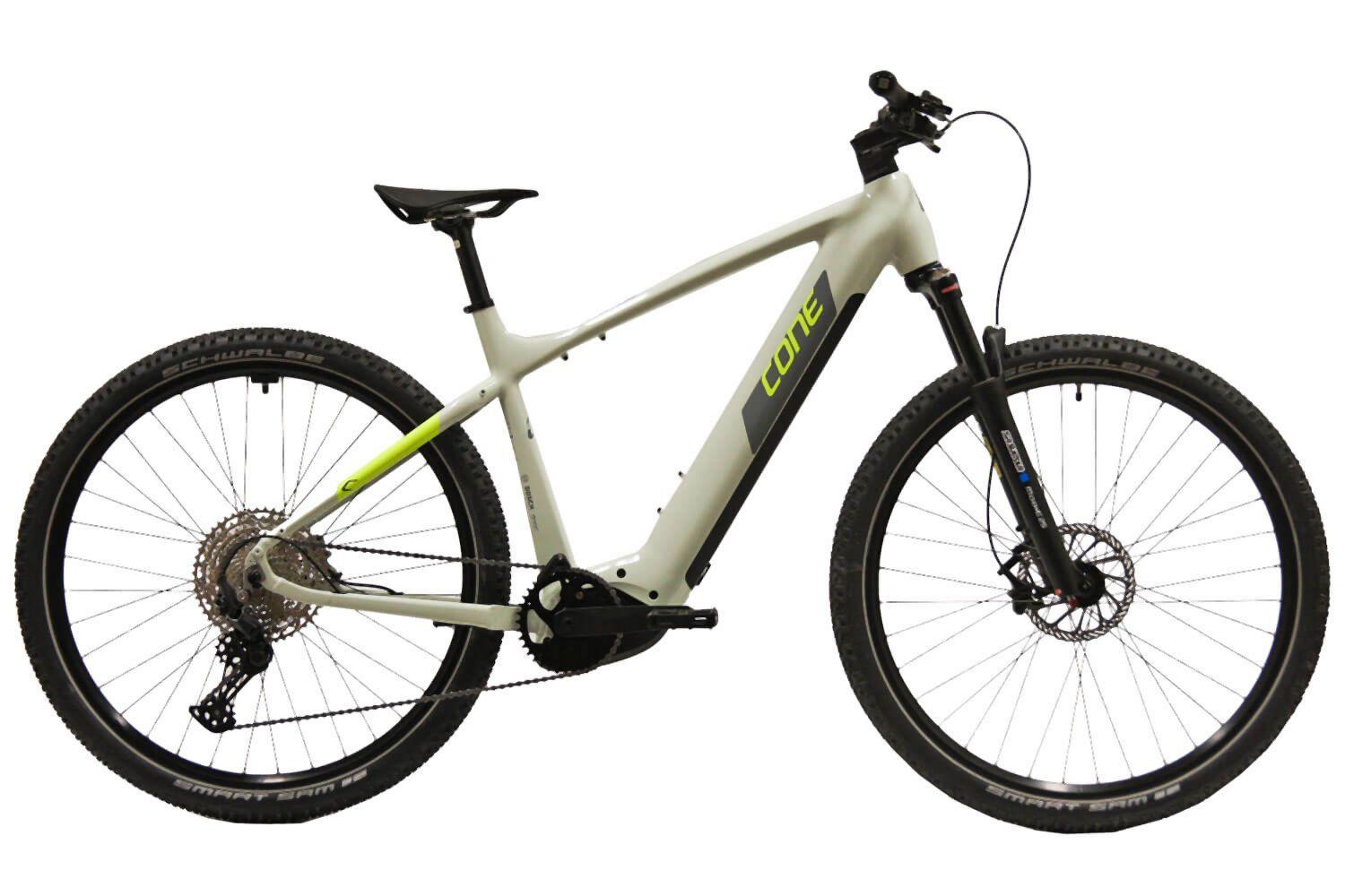 cone-etrail-in-3-0-gent-750wh-grau-schwarz-gelb-2023-liquid-life-36762670989621.jpg CONE eTrail IN 3.0 Gent 750Wh Grau-Schwarz / Gelb – Image 1