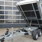 Saris Kipper K1 276 150 2700 2 276x150x30cm silver Handpumpe 13″ (S) 2700kg Mai Aktion