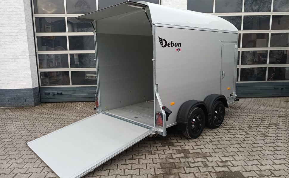 csm_IMG-20260123-WA0034_0c6e3c102c.jpg Cargo Roadster 500 312x167x199cm Alu Poly white pro LED Regal Pullman 100km/H 2000kg – Image 1