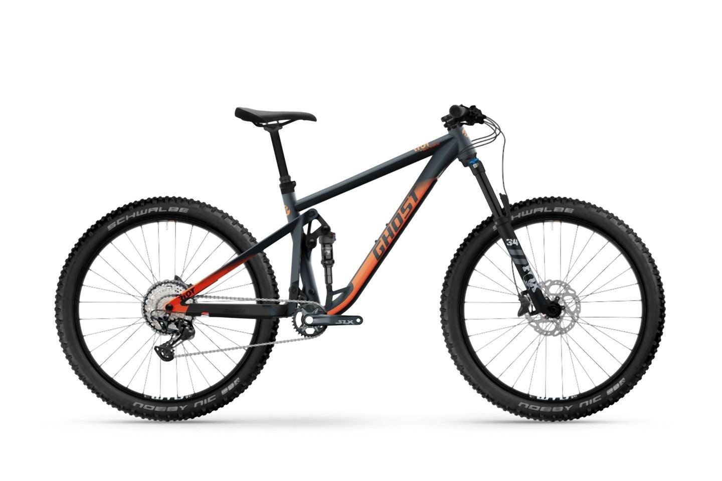 ghost-riot-trail-essential-dark-greyorange-matt-2023-liquid-life-36763190329653.jpg Ghost Riot Trail Essential dark grey/orange - matt – Image 1