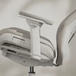 Fractal Refine Gaming Chair Mesh Light/ Hellgrau | Synchro-Tilt Mechanismus, Rückenlehne mit integrierter Lordosenstütze – Image 4