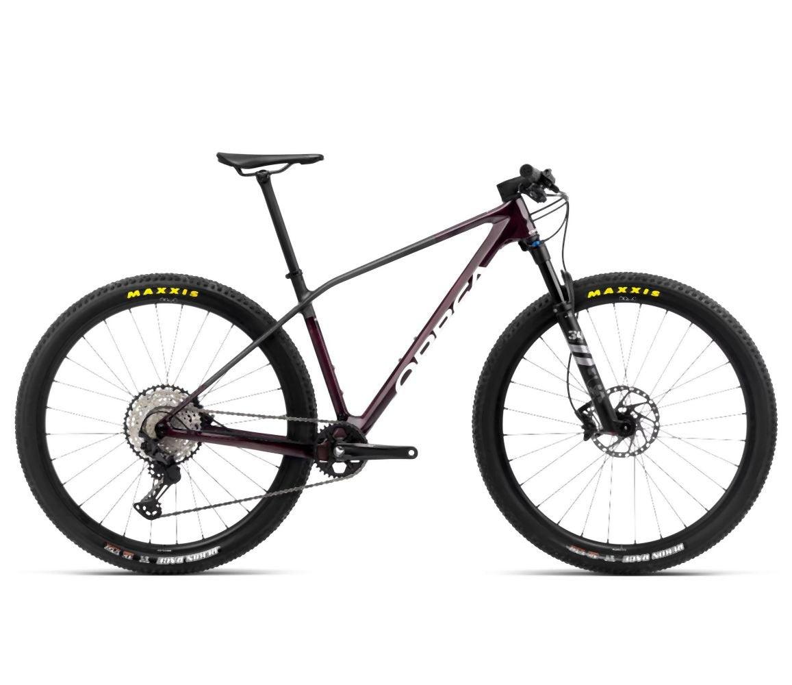 orbea-23-alma-m10-wine-red-carbon-view-carbon-raw-2023-liquid-life-36763443396917.jpg Orbea ALMA M10 Wine Red Carbon View - Carbon Raw – Image 1