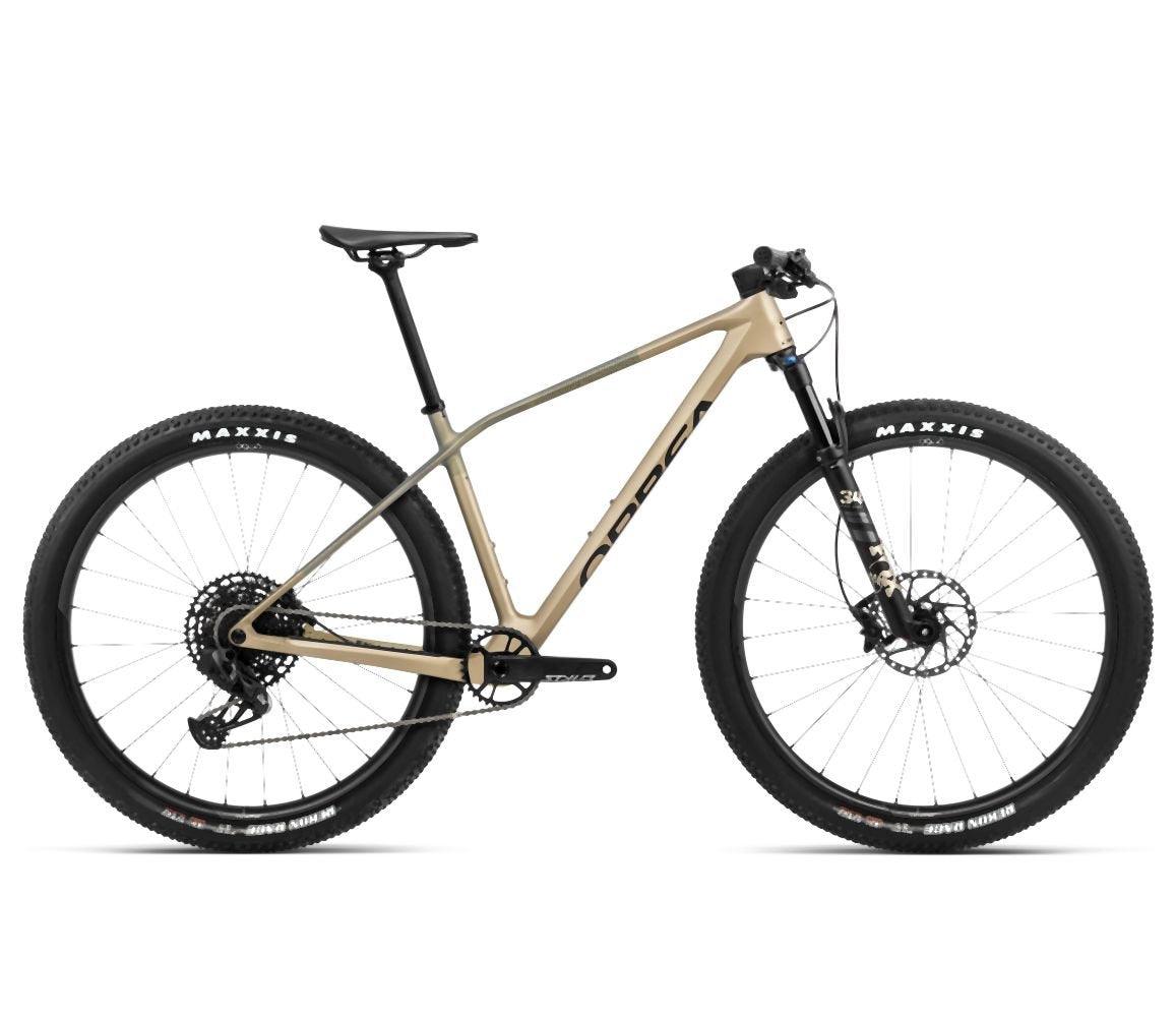 orbea-23-alma-m21-baobab-brown-green-gold-2023-liquid-life-1-36763508834613.jpg Orbea ALMA M21 Baobab Brown - Green Gold – Image 1