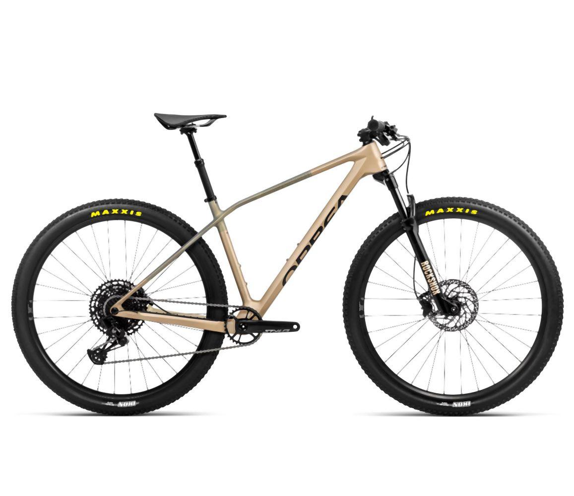 orbea-23-alma-m51-baobab-brown-green-gold-2023-liquid-life-36763447886133.jpg Orbea ALMA M51 Baobab Brown - Green Gold – Image 1