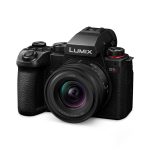 Panasonic LUMIX S5M2 + R1840
